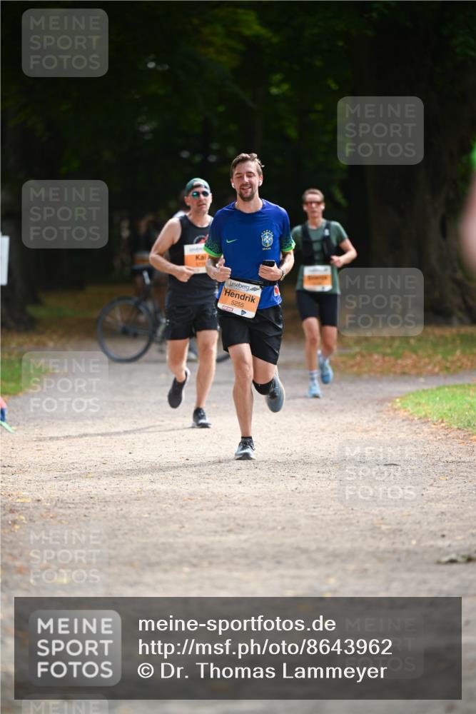 31.08.2025 - 21. Blankeneser Heldenlauf Dr. Thomas Lammeyer http://msf.ph/oto/8643962 31.08.2025 11:11:34 Laufen 5255 meine-sportfotos.de