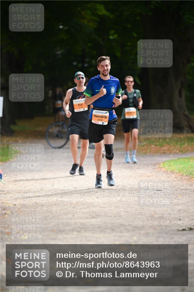 31.08.2025 - 21. Blankeneser Heldenlauf Dr. Thomas Lammeyer http://msf.ph/oto/8643963 31.08.2025 11:11:34 Laufen 5255 meine-sportfotos.de