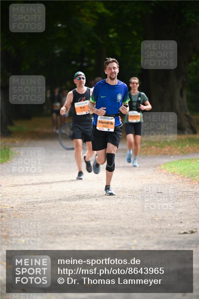 31.08.2025 - 21. Blankeneser Heldenlauf Dr. Thomas Lammeyer http://msf.ph/oto/8643965 31.08.2025 11:11:34 Laufen 5255 meine-sportfotos.de