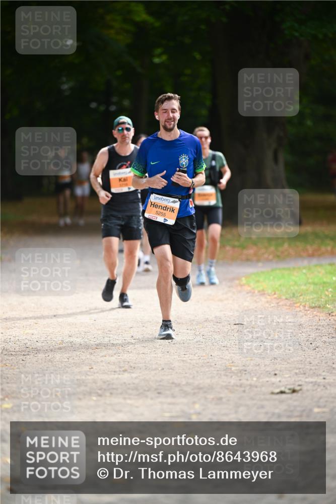 31.08.2025 - 21. Blankeneser Heldenlauf Dr. Thomas Lammeyer http://msf.ph/oto/8643968 31.08.2025 11:11:35 Laufen 5255 meine-sportfotos.de