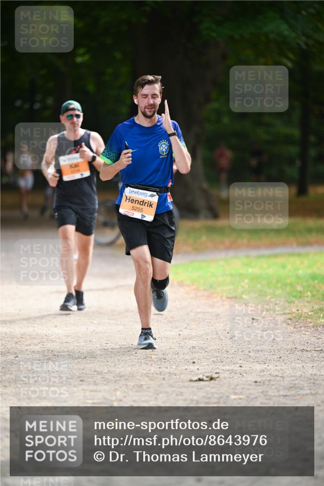31.08.2025 - 21. Blankeneser Heldenlauf Dr. Thomas Lammeyer http://msf.ph/oto/8643976 31.08.2025 11:11:35 Laufen 5255 meine-sportfotos.de