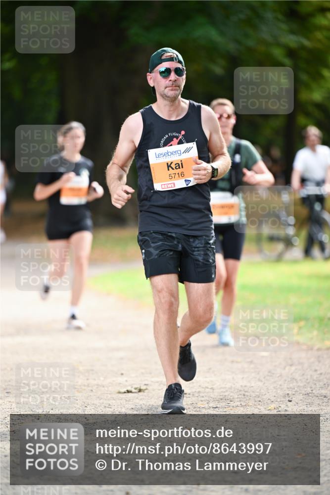 31.08.2025 - 21. Blankeneser Heldenlauf Dr. Thomas Lammeyer http://msf.ph/oto/8643997 31.08.2025 11:11:38 Laufen 5716 meine-sportfotos.de