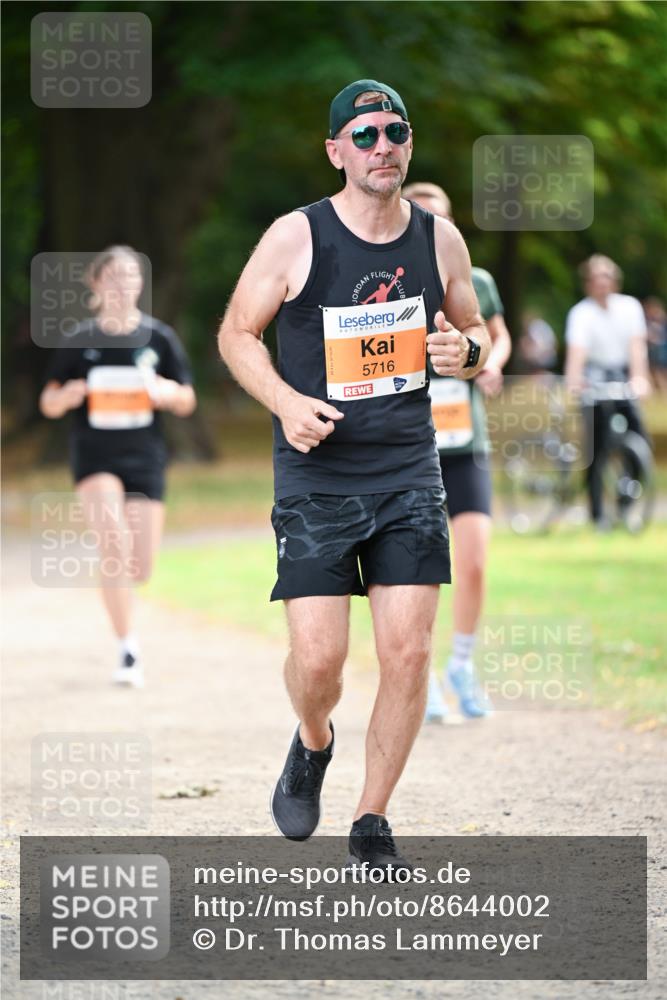 31.08.2025 - 21. Blankeneser Heldenlauf Dr. Thomas Lammeyer http://msf.ph/oto/8644002 31.08.2025 11:11:39 Laufen 5716 meine-sportfotos.de