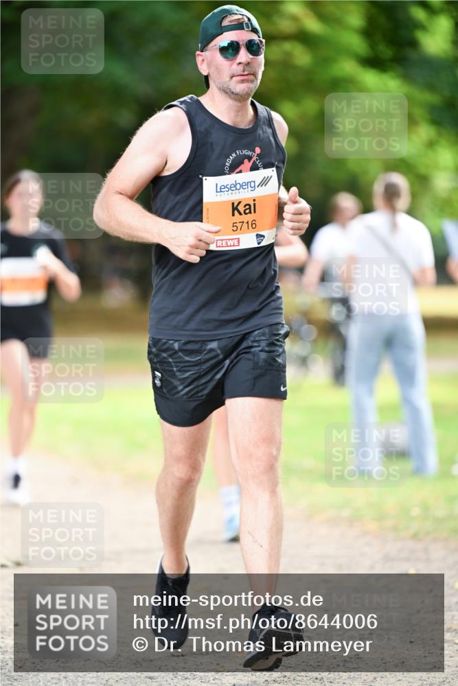 31.08.2025 - 21. Blankeneser Heldenlauf Dr. Thomas Lammeyer http://msf.ph/oto/8644006 31.08.2025 11:11:39 Laufen 5716 meine-sportfotos.de