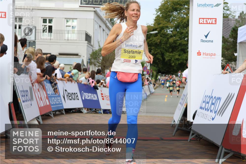 31.08.2025 - 21. Blankeneser Heldenlauf Strokosch-Dieckow http://msf.ph/oto/8644007 31.08.2025 10:24:16 Ziel 2665, 2365, 2069 meine-sportfotos.de