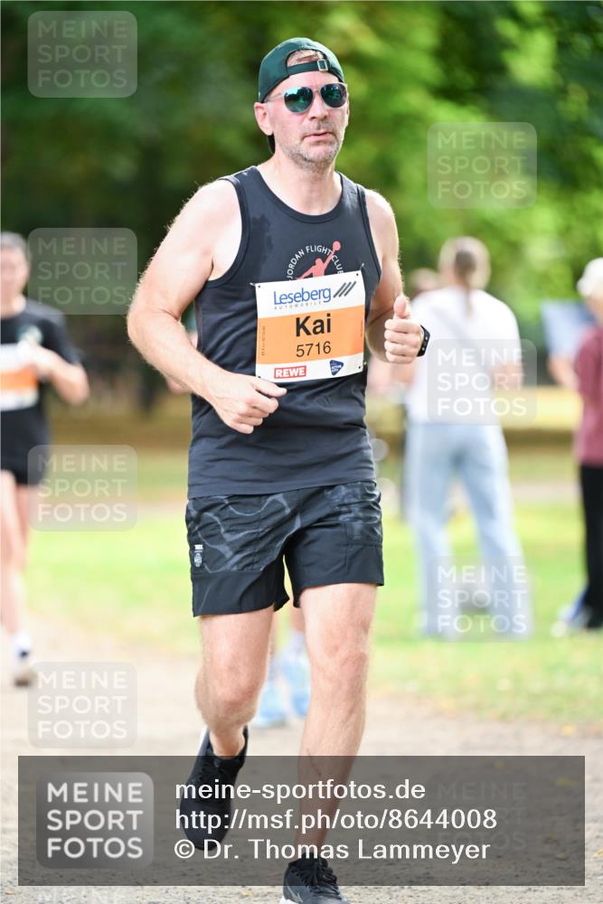 31.08.2025 - 21. Blankeneser Heldenlauf Dr. Thomas Lammeyer http://msf.ph/oto/8644008 31.08.2025 11:11:39 Laufen 5716 meine-sportfotos.de