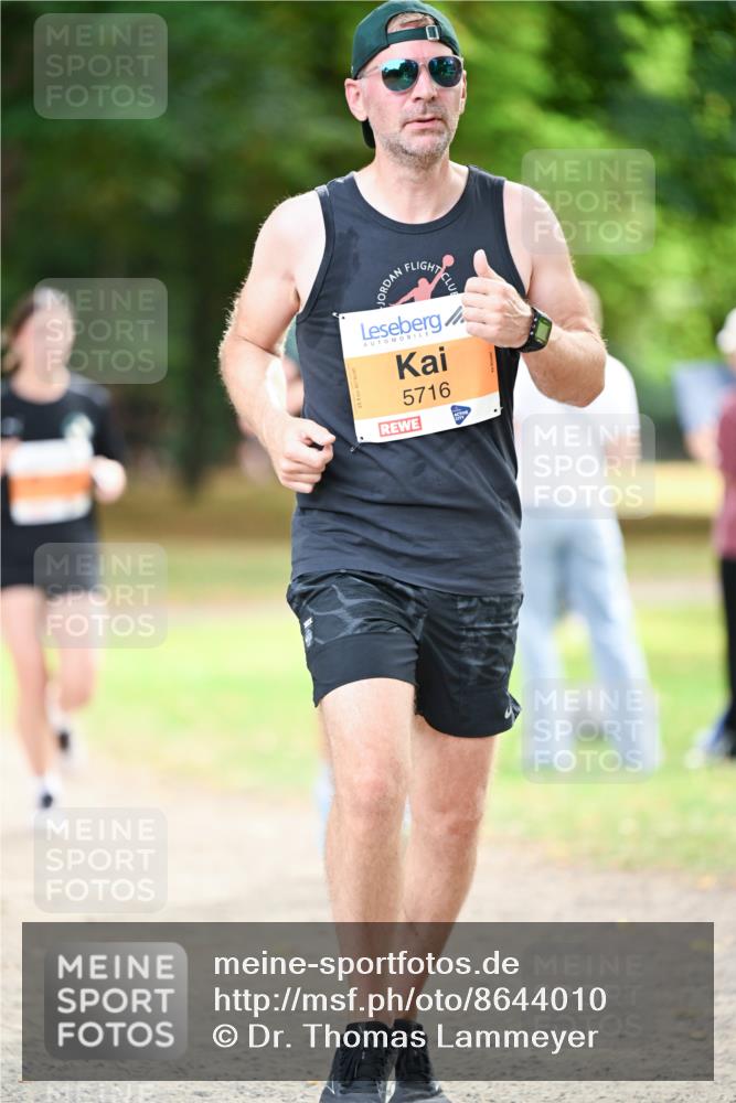 31.08.2025 - 21. Blankeneser Heldenlauf Dr. Thomas Lammeyer http://msf.ph/oto/8644010 31.08.2025 11:11:40 Laufen 5716 meine-sportfotos.de