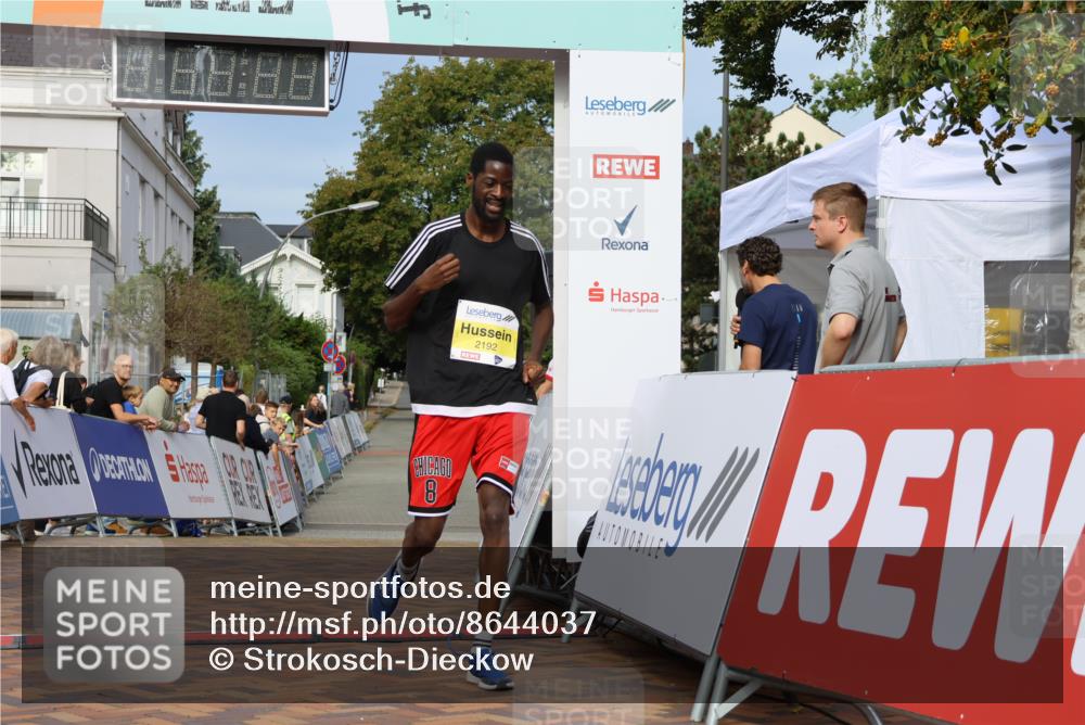 31.08.2025 - 21. Blankeneser Heldenlauf Strokosch-Dieckow http://msf.ph/oto/8644037 31.08.2025 10:10:59 Ziel 2192 meine-sportfotos.de