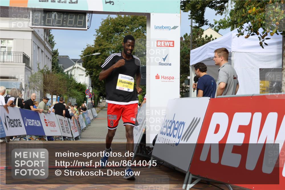 31.08.2025 - 21. Blankeneser Heldenlauf Strokosch-Dieckow http://msf.ph/oto/8644045 31.08.2025 10:10:59 Ziel 2192 meine-sportfotos.de