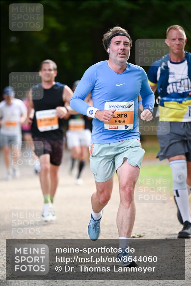 31.08.2025 - 21. Blankeneser Heldenlauf Dr. Thomas Lammeyer http://msf.ph/oto/8644060 31.08.2025 11:11:53 Laufen 5658 meine-sportfotos.de