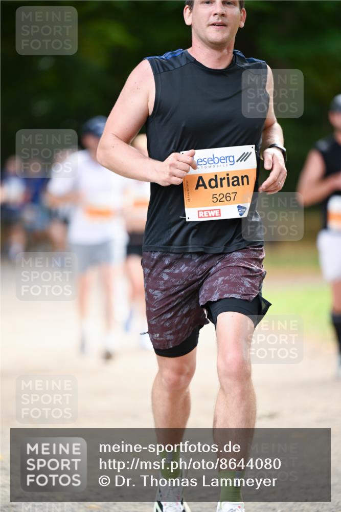 31.08.2025 - 21. Blankeneser Heldenlauf Dr. Thomas Lammeyer http://msf.ph/oto/8644080 31.08.2025 11:11:55 Laufen 5267 meine-sportfotos.de