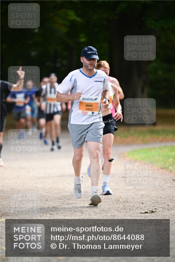 31.08.2025 - 21. Blankeneser Heldenlauf Dr. Thomas Lammeyer http://msf.ph/oto/8644088 31.08.2025 11:11:57 Laufen 5823 meine-sportfotos.de