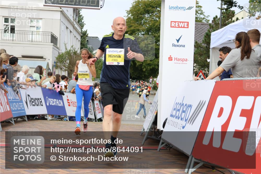31.08.2025 - 21. Blankeneser Heldenlauf Strokosch-Dieckow http://msf.ph/oto/8644091 31.08.2025 10:24:14 Ziel 2665, 2365, 2743, 2069 meine-sportfotos.de