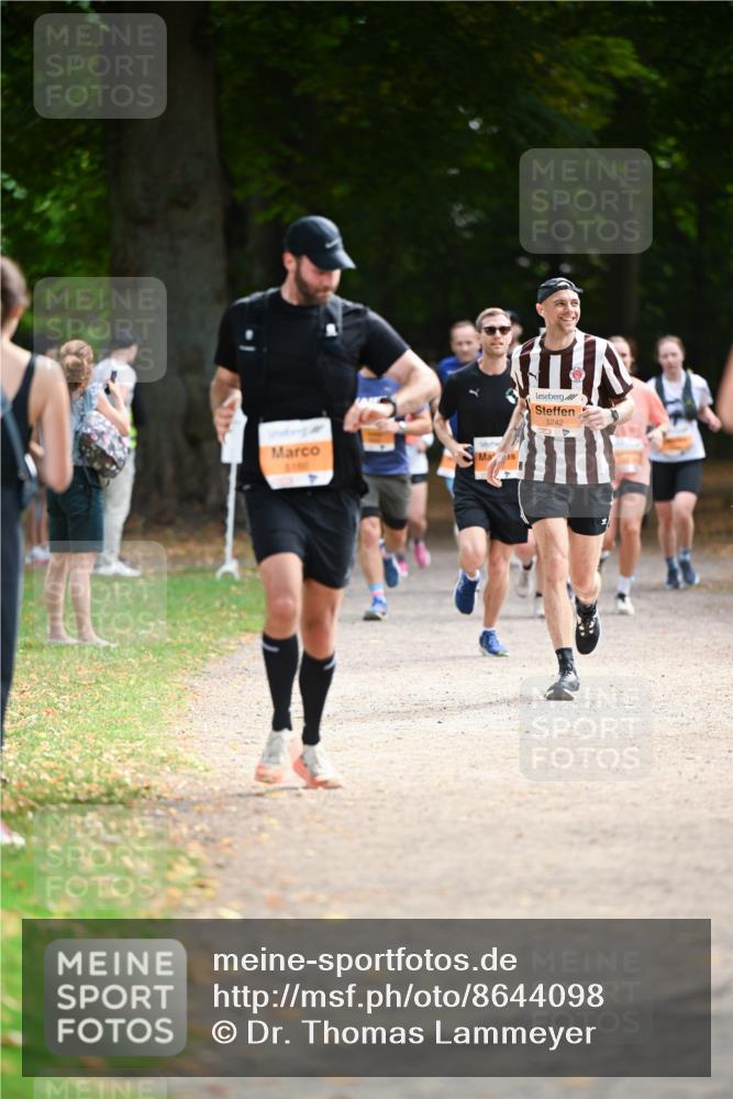31.08.2025 - 21. Blankeneser Heldenlauf Dr. Thomas Lammeyer http://msf.ph/oto/8644098 31.08.2025 11:11:59 Laufen 140, 5242 meine-sportfotos.de