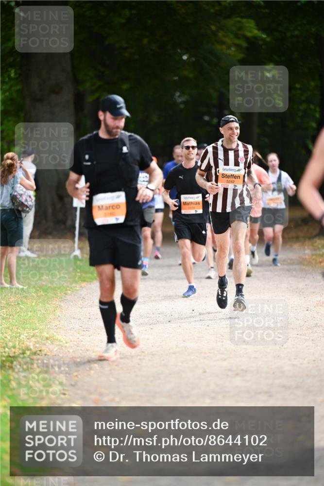 31.08.2025 - 21. Blankeneser Heldenlauf Dr. Thomas Lammeyer http://msf.ph/oto/8644102 31.08.2025 11:11:59 Laufen 5242 meine-sportfotos.de