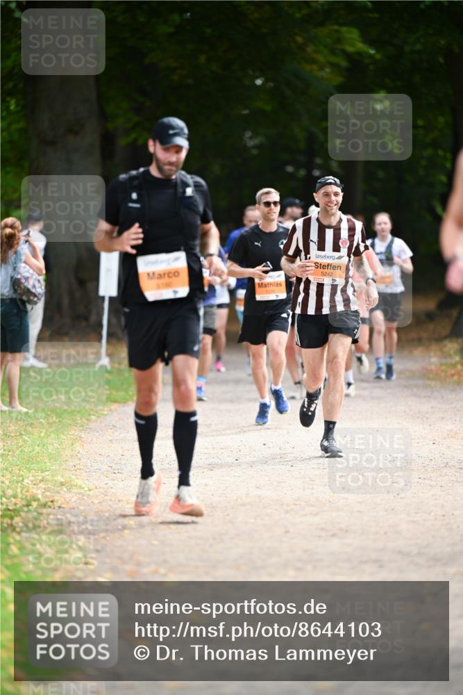 31.08.2025 - 21. Blankeneser Heldenlauf Dr. Thomas Lammeyer http://msf.ph/oto/8644103 31.08.2025 11:11:59 Laufen 5242 meine-sportfotos.de