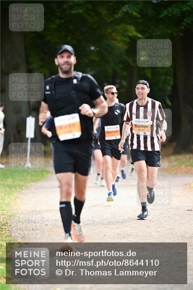 31.08.2025 - 21. Blankeneser Heldenlauf Dr. Thomas Lammeyer http://msf.ph/oto/8644110 31.08.2025 11:12:00 Laufen 5242 meine-sportfotos.de