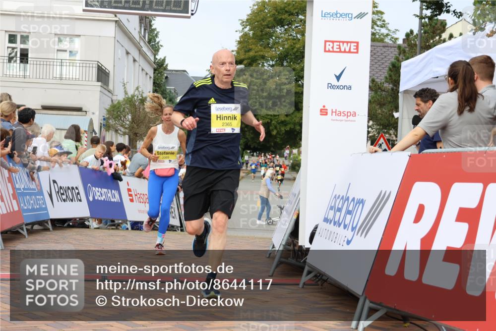 31.08.2025 - 21. Blankeneser Heldenlauf Strokosch-Dieckow http://msf.ph/oto/8644117 31.08.2025 10:24:14 Ziel 2665, 2365, 2743, 2069 meine-sportfotos.de