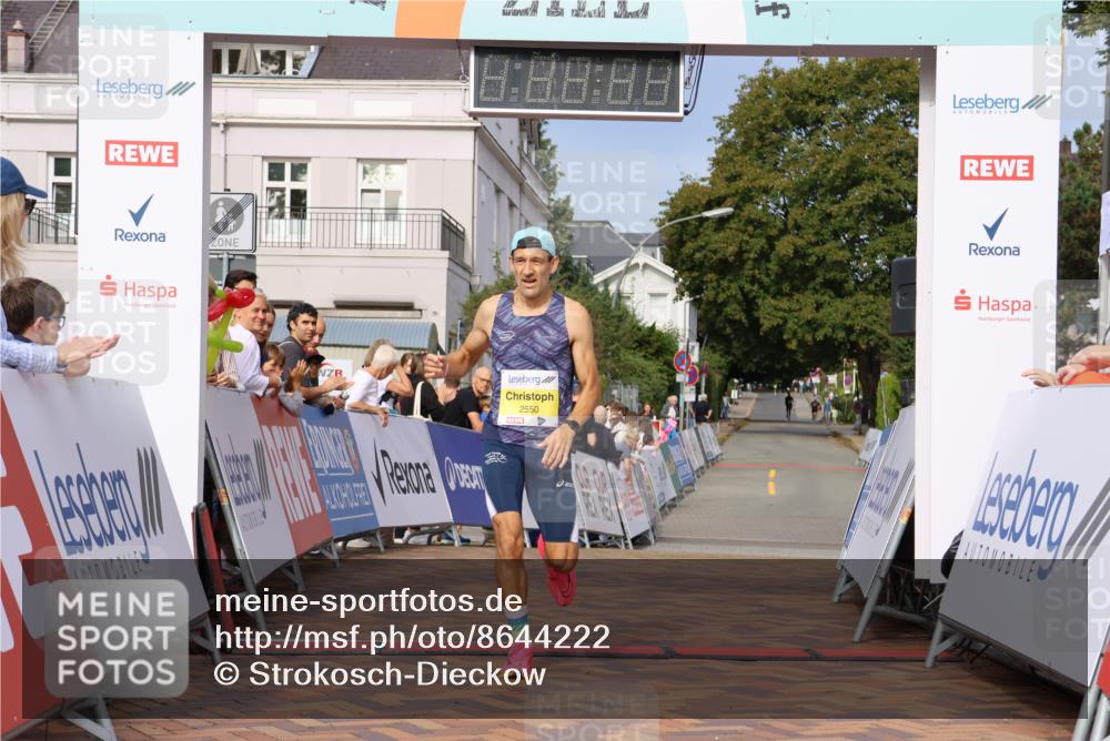 31.08.2025 - 21. Blankeneser Heldenlauf Strokosch-Dieckow http://msf.ph/oto/8644222 31.08.2025 10:10:31 Ziel 2550 meine-sportfotos.de