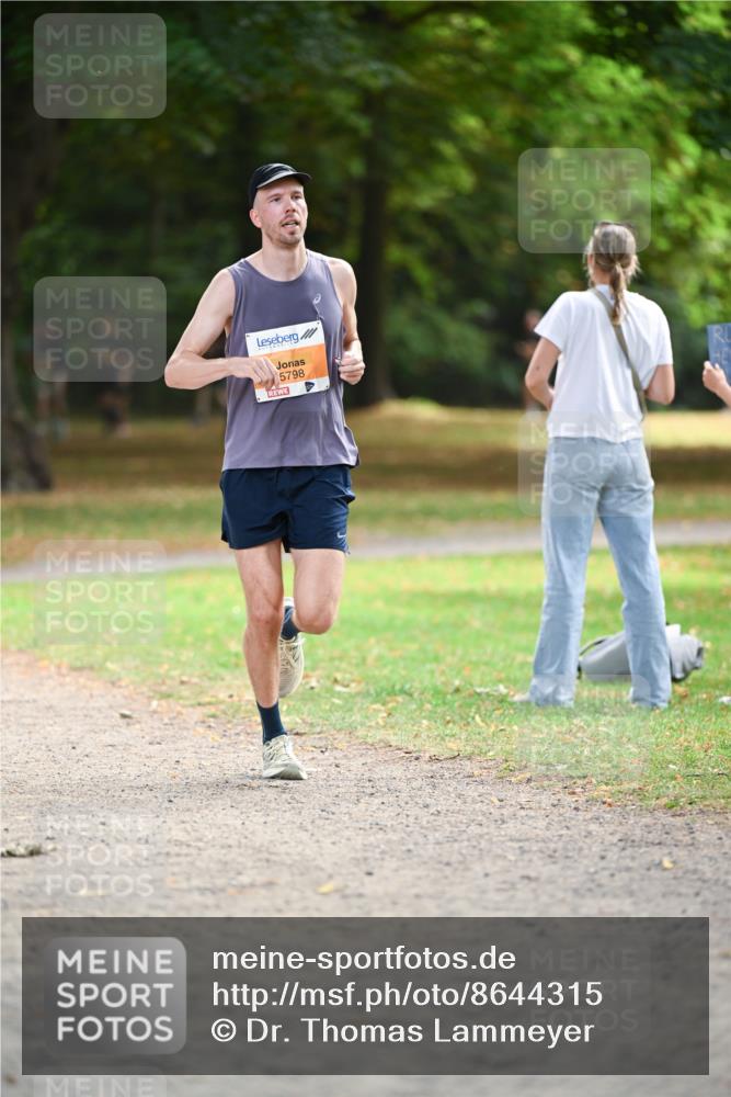 31.08.2025 - 21. Blankeneser Heldenlauf Dr. Thomas Lammeyer http://msf.ph/oto/8644315 31.08.2025 11:12:42 Laufen 5798 meine-sportfotos.de