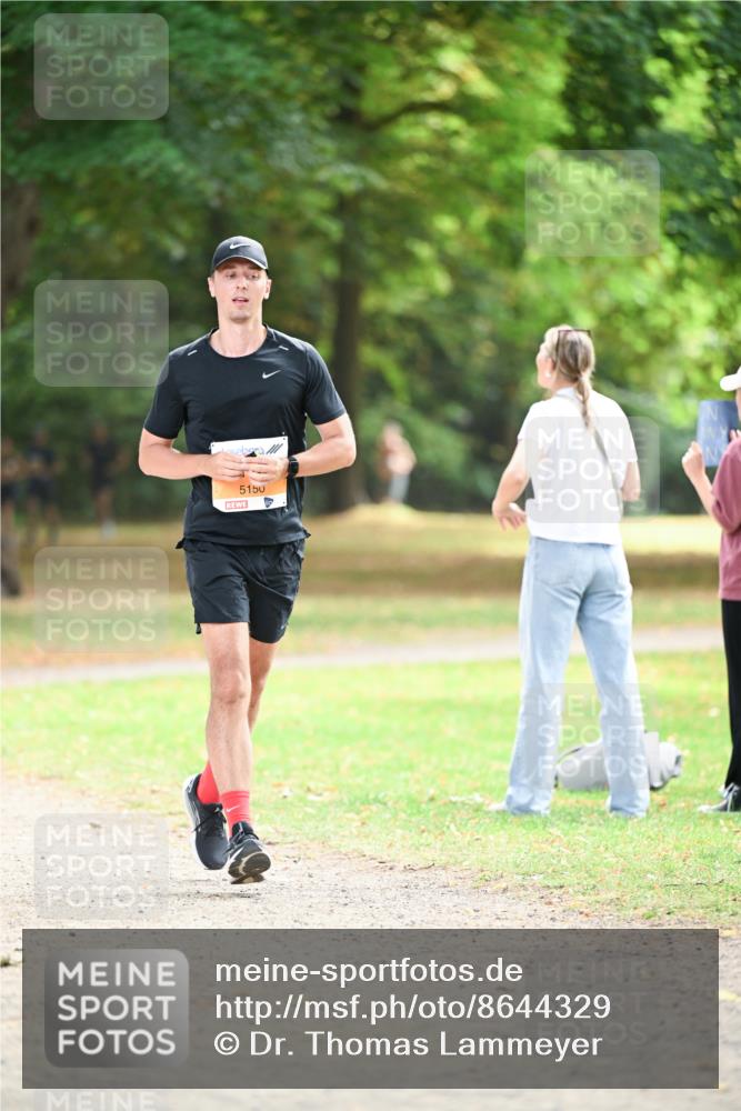 31.08.2025 - 21. Blankeneser Heldenlauf Dr. Thomas Lammeyer http://msf.ph/oto/8644329 31.08.2025 11:12:49 Laufen 5150 meine-sportfotos.de