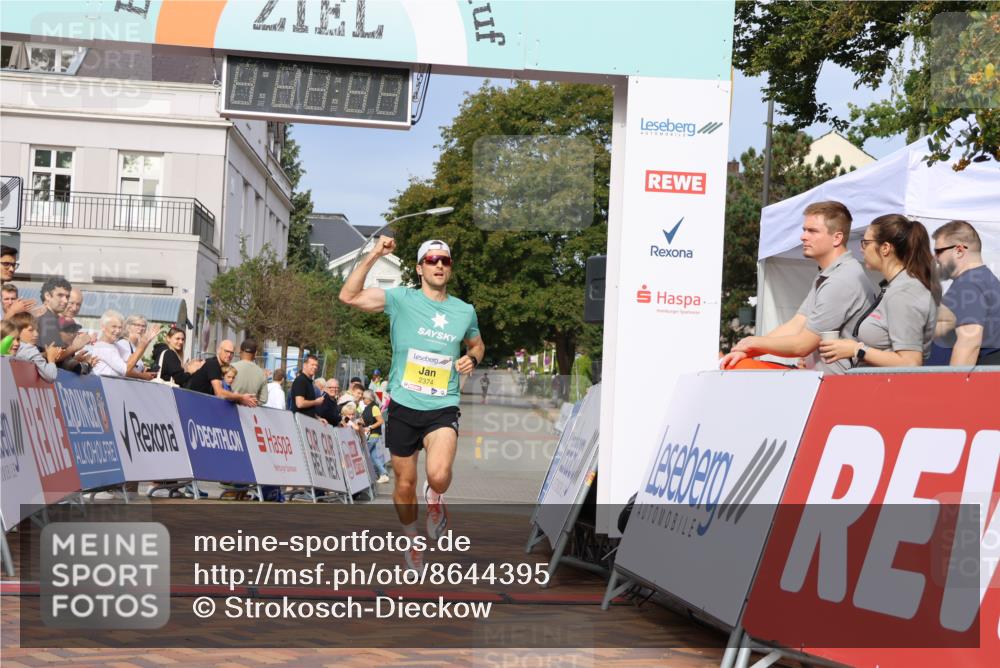 31.08.2025 - 21. Blankeneser Heldenlauf Strokosch-Dieckow http://msf.ph/oto/8644395 31.08.2025 10:10:11 Ziel 2374 meine-sportfotos.de