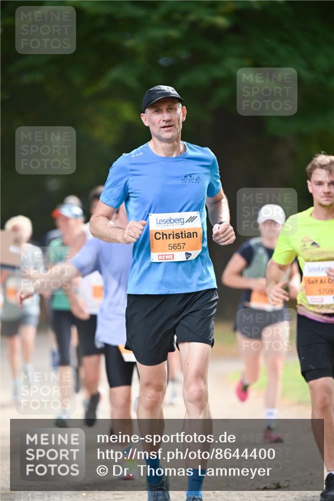 31.08.2025 - 21. Blankeneser Heldenlauf Dr. Thomas Lammeyer http://msf.ph/oto/8644400 31.08.2025 11:13:03 Laufen 5657, 5709 meine-sportfotos.de