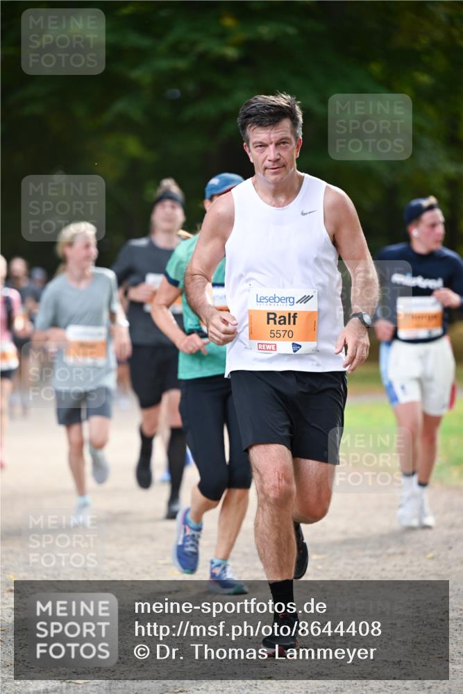 31.08.2025 - 21. Blankeneser Heldenlauf Dr. Thomas Lammeyer http://msf.ph/oto/8644408 31.08.2025 11:13:07 Laufen 5570 meine-sportfotos.de
