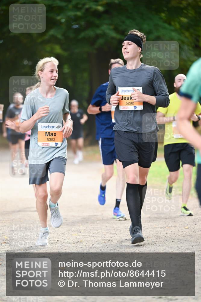 31.08.2025 - 21. Blankeneser Heldenlauf Dr. Thomas Lammeyer http://msf.ph/oto/8644415 31.08.2025 11:13:08 Laufen 5352, 5292 meine-sportfotos.de