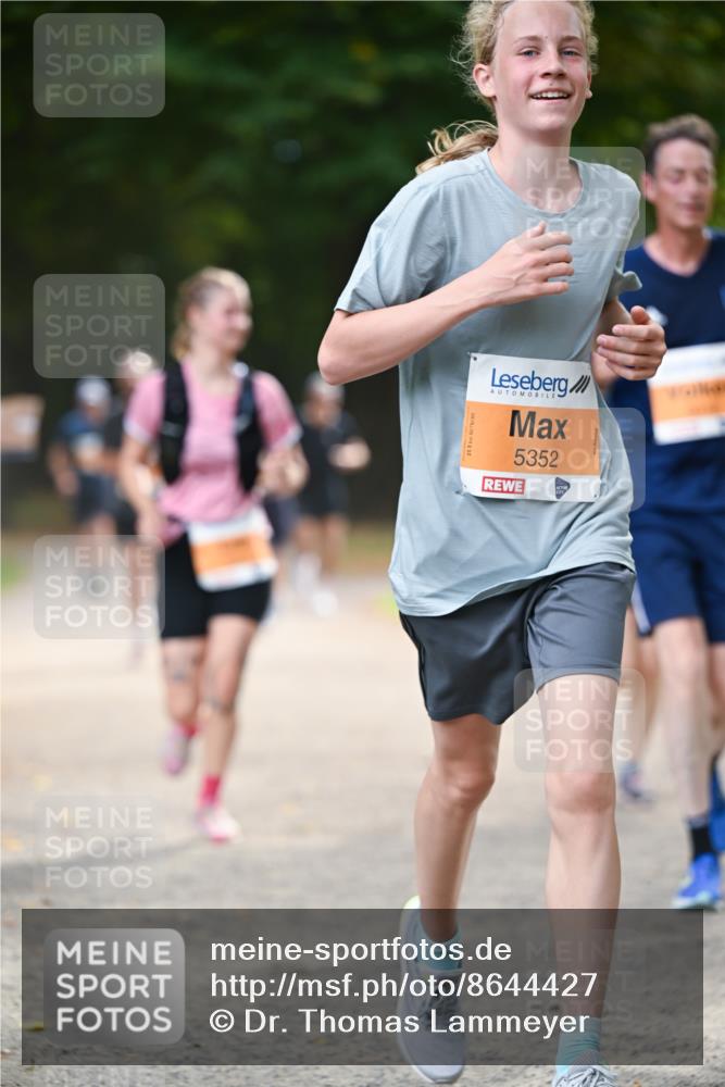 31.08.2025 - 21. Blankeneser Heldenlauf Dr. Thomas Lammeyer http://msf.ph/oto/8644427 31.08.2025 11:13:10 Laufen 5352 meine-sportfotos.de