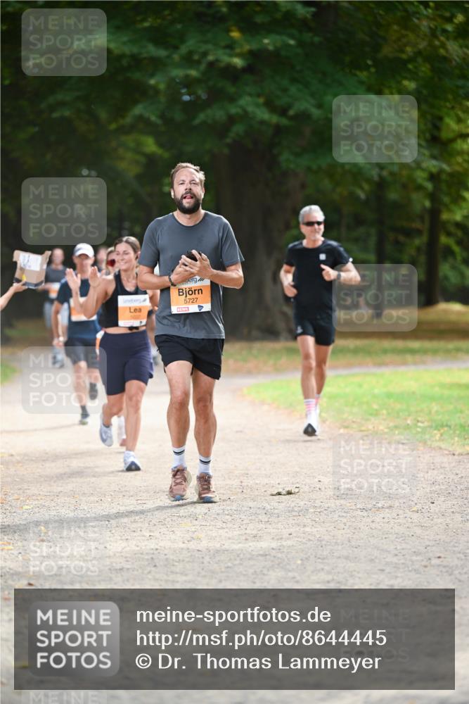 31.08.2025 - 21. Blankeneser Heldenlauf Dr. Thomas Lammeyer http://msf.ph/oto/8644445 31.08.2025 11:13:13 Laufen 5727 meine-sportfotos.de
