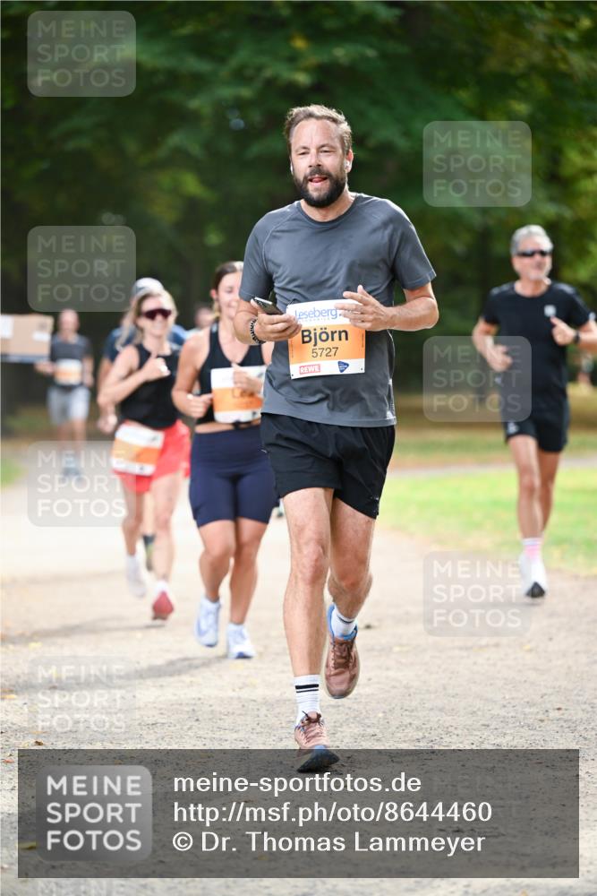 31.08.2025 - 21. Blankeneser Heldenlauf Dr. Thomas Lammeyer http://msf.ph/oto/8644460 31.08.2025 11:13:15 Laufen 5727 meine-sportfotos.de