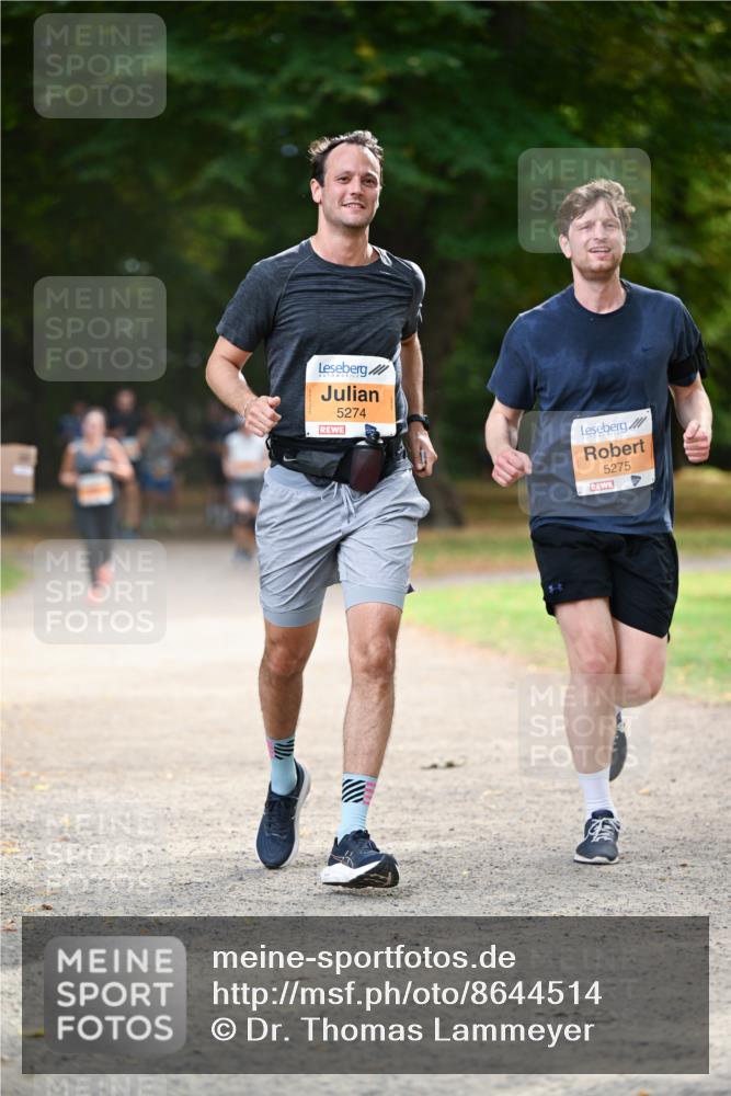 31.08.2025 - 21. Blankeneser Heldenlauf Dr. Thomas Lammeyer http://msf.ph/oto/8644514 31.08.2025 11:13:23 Laufen 5274, 5275, 4 meine-sportfotos.de