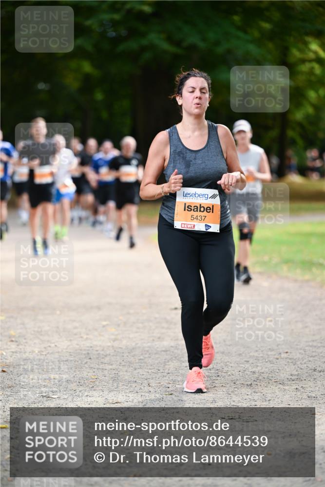 31.08.2025 - 21. Blankeneser Heldenlauf Dr. Thomas Lammeyer http://msf.ph/oto/8644539 31.08.2025 11:13:31 Laufen 5437 meine-sportfotos.de