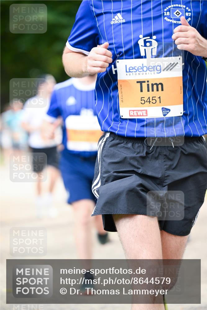 31.08.2025 - 21. Blankeneser Heldenlauf Dr. Thomas Lammeyer http://msf.ph/oto/8644579 31.08.2025 11:13:39 Laufen 18, 6, 5451, 21, 1, 87 meine-sportfotos.de