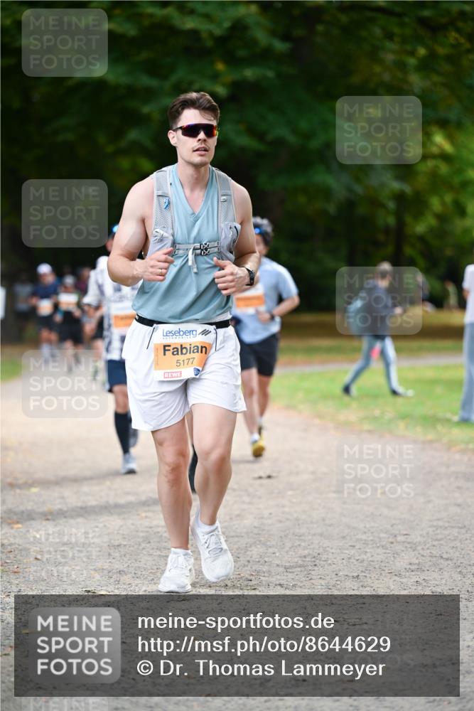 31.08.2025 - 21. Blankeneser Heldenlauf Dr. Thomas Lammeyer http://msf.ph/oto/8644629 31.08.2025 11:13:48 Laufen 5177 meine-sportfotos.de