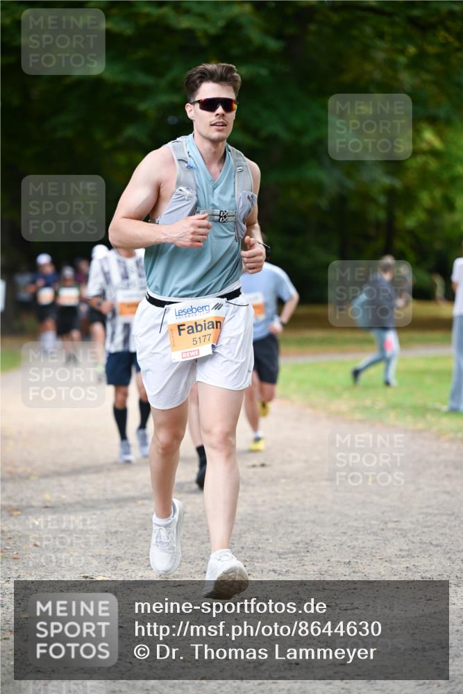 31.08.2025 - 21. Blankeneser Heldenlauf Dr. Thomas Lammeyer http://msf.ph/oto/8644630 31.08.2025 11:13:48 Laufen 5177 meine-sportfotos.de