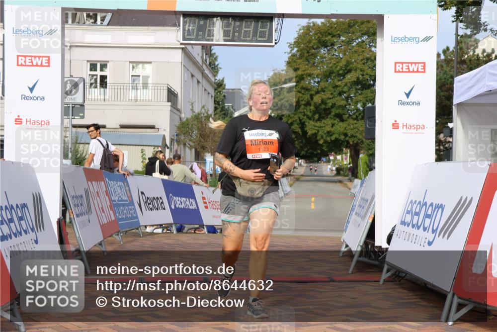 31.08.2025 - 21. Blankeneser Heldenlauf Strokosch-Dieckow http://msf.ph/oto/8644632 31.08.2025 10:03:40 Ziel 1123 meine-sportfotos.de