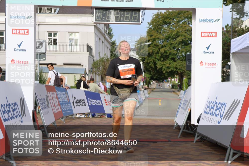 31.08.2025 - 21. Blankeneser Heldenlauf Strokosch-Dieckow http://msf.ph/oto/8644650 31.08.2025 10:03:40 Ziel 1123 meine-sportfotos.de