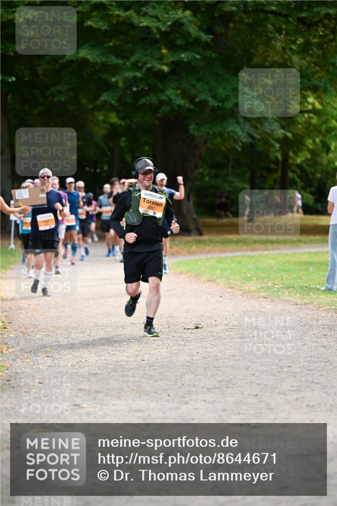 31.08.2025 - 21. Blankeneser Heldenlauf Dr. Thomas Lammeyer http://msf.ph/oto/8644671 31.08.2025 11:13:55 Laufen 5247 meine-sportfotos.de