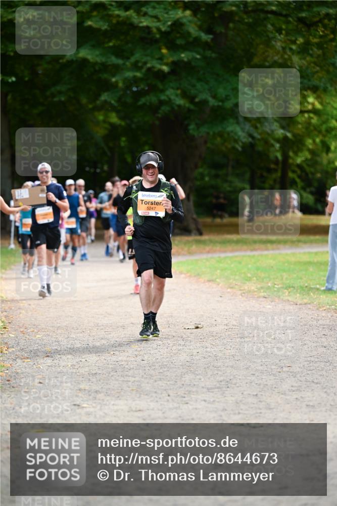 31.08.2025 - 21. Blankeneser Heldenlauf Dr. Thomas Lammeyer http://msf.ph/oto/8644673 31.08.2025 11:13:55 Laufen 23, 5247 meine-sportfotos.de