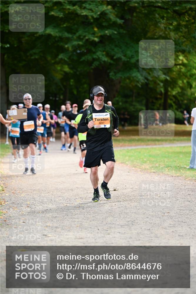 31.08.2025 - 21. Blankeneser Heldenlauf Dr. Thomas Lammeyer http://msf.ph/oto/8644676 31.08.2025 11:13:55 Laufen 5247 meine-sportfotos.de
