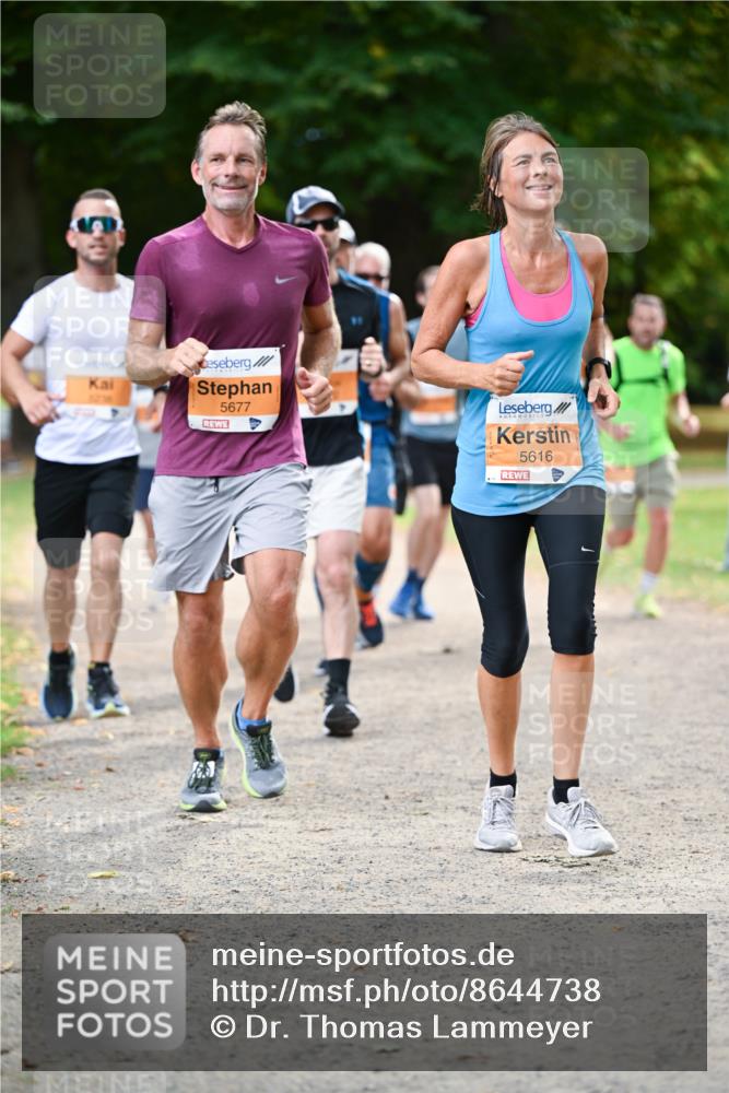 31.08.2025 - 21. Blankeneser Heldenlauf Dr. Thomas Lammeyer http://msf.ph/oto/8644738 31.08.2025 11:14:02 Laufen 5677, 5616 meine-sportfotos.de