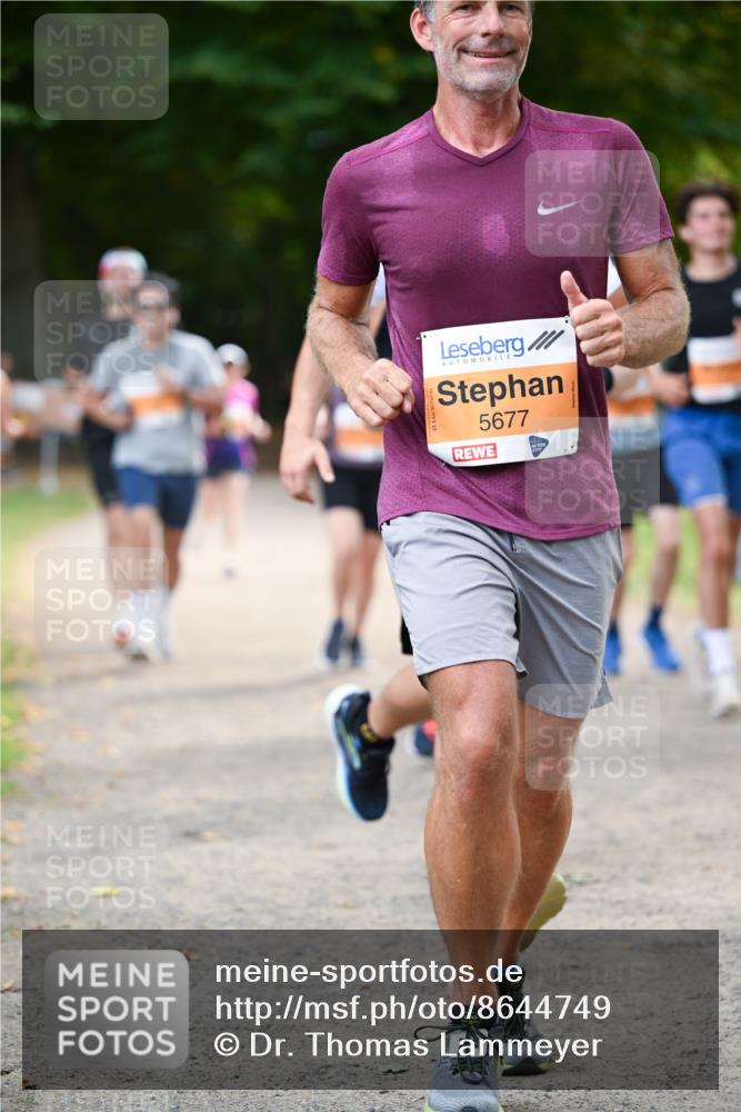 31.08.2025 - 21. Blankeneser Heldenlauf Dr. Thomas Lammeyer http://msf.ph/oto/8644749 31.08.2025 11:14:03 Laufen 5677 meine-sportfotos.de
