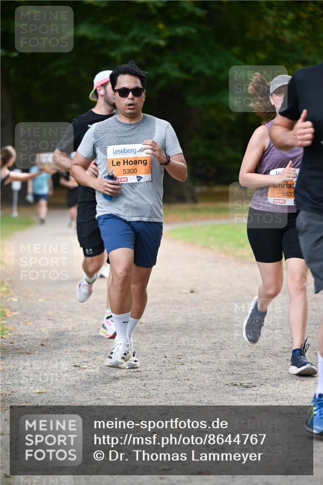 31.08.2025 - 21. Blankeneser Heldenlauf Dr. Thomas Lammeyer http://msf.ph/oto/8644767 31.08.2025 11:14:05 Laufen 111, 5300, 5633 meine-sportfotos.de
