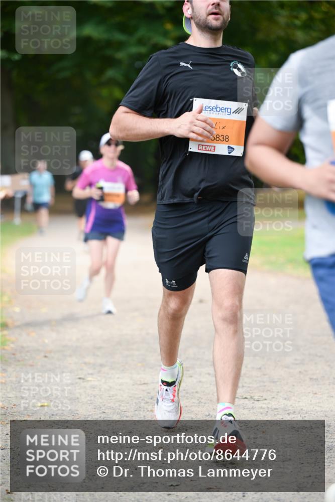 31.08.2025 - 21. Blankeneser Heldenlauf Dr. Thomas Lammeyer http://msf.ph/oto/8644776 31.08.2025 11:14:06 Laufen 5838 meine-sportfotos.de