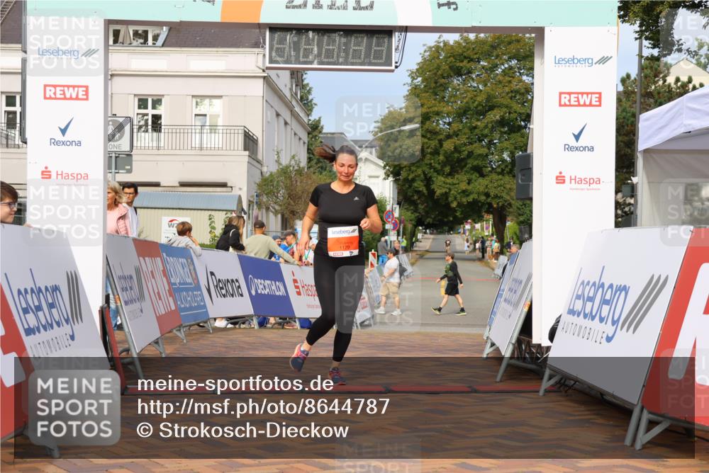 31.08.2025 - 21. Blankeneser Heldenlauf Strokosch-Dieckow http://msf.ph/oto/8644787 31.08.2025 10:03:00 Ziel 1122, 1179 meine-sportfotos.de