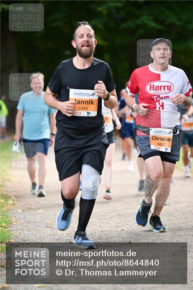 31.08.2025 - 21. Blankeneser Heldenlauf Dr. Thomas Lammeyer http://msf.ph/oto/8644840 31.08.2025 11:14:25 Laufen 5344, 1688, 5617 meine-sportfotos.de