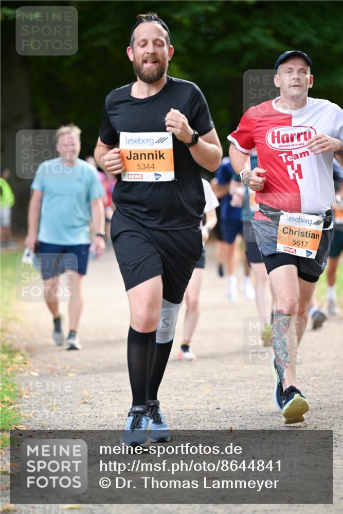 31.08.2025 - 21. Blankeneser Heldenlauf Dr. Thomas Lammeyer http://msf.ph/oto/8644841 31.08.2025 11:14:25 Laufen 5344, 1688, 5617 meine-sportfotos.de