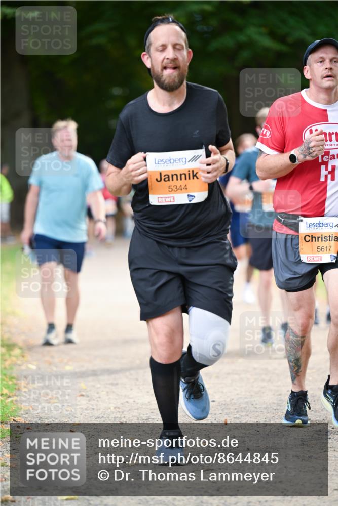 31.08.2025 - 21. Blankeneser Heldenlauf Dr. Thomas Lammeyer http://msf.ph/oto/8644845 31.08.2025 11:14:26 Laufen 5344, 16, 5617 meine-sportfotos.de